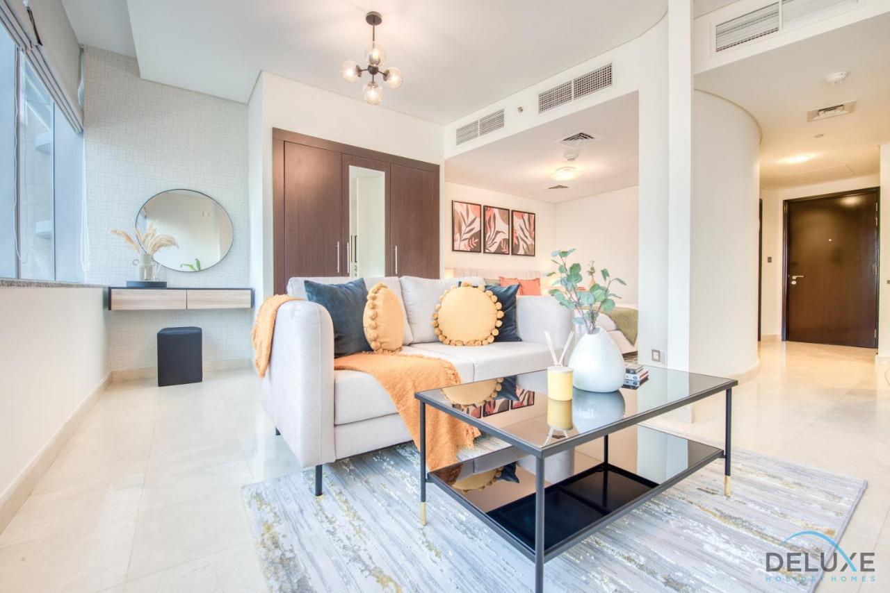 Unbeatable Rate Stylish 1Br With Balcony Near Metro By Deluxe Holiday Homes Dubai Exterior photo